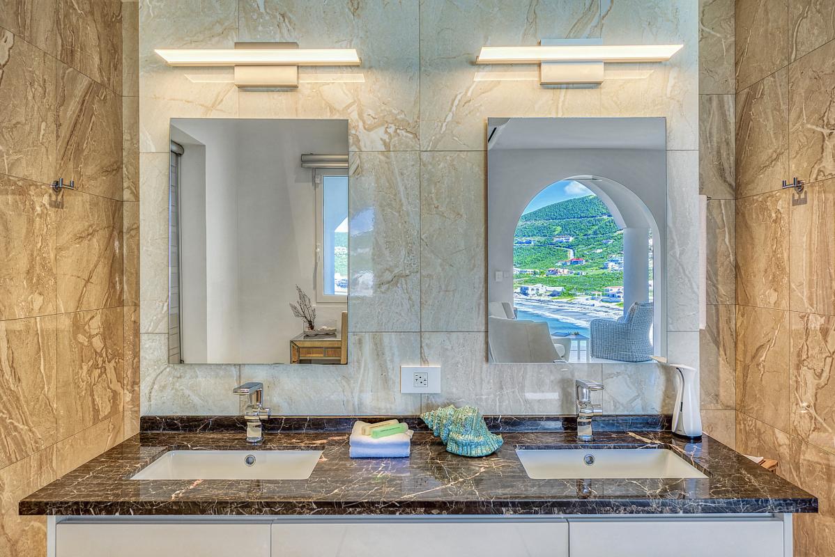 Amalia 44_Location villa piscine vue mer Saint Martin